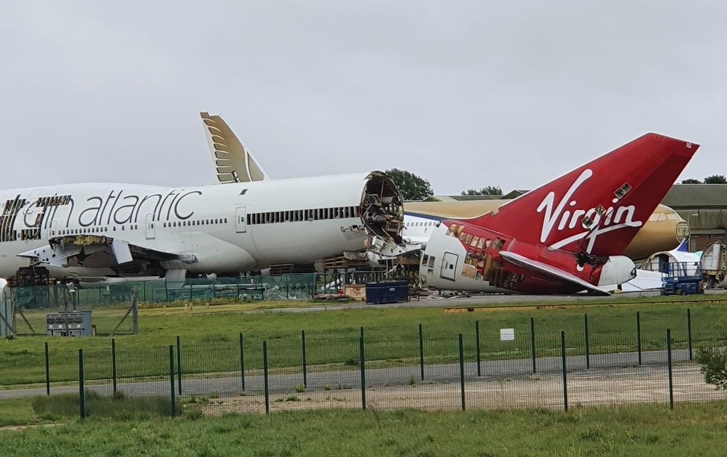 747.JPG